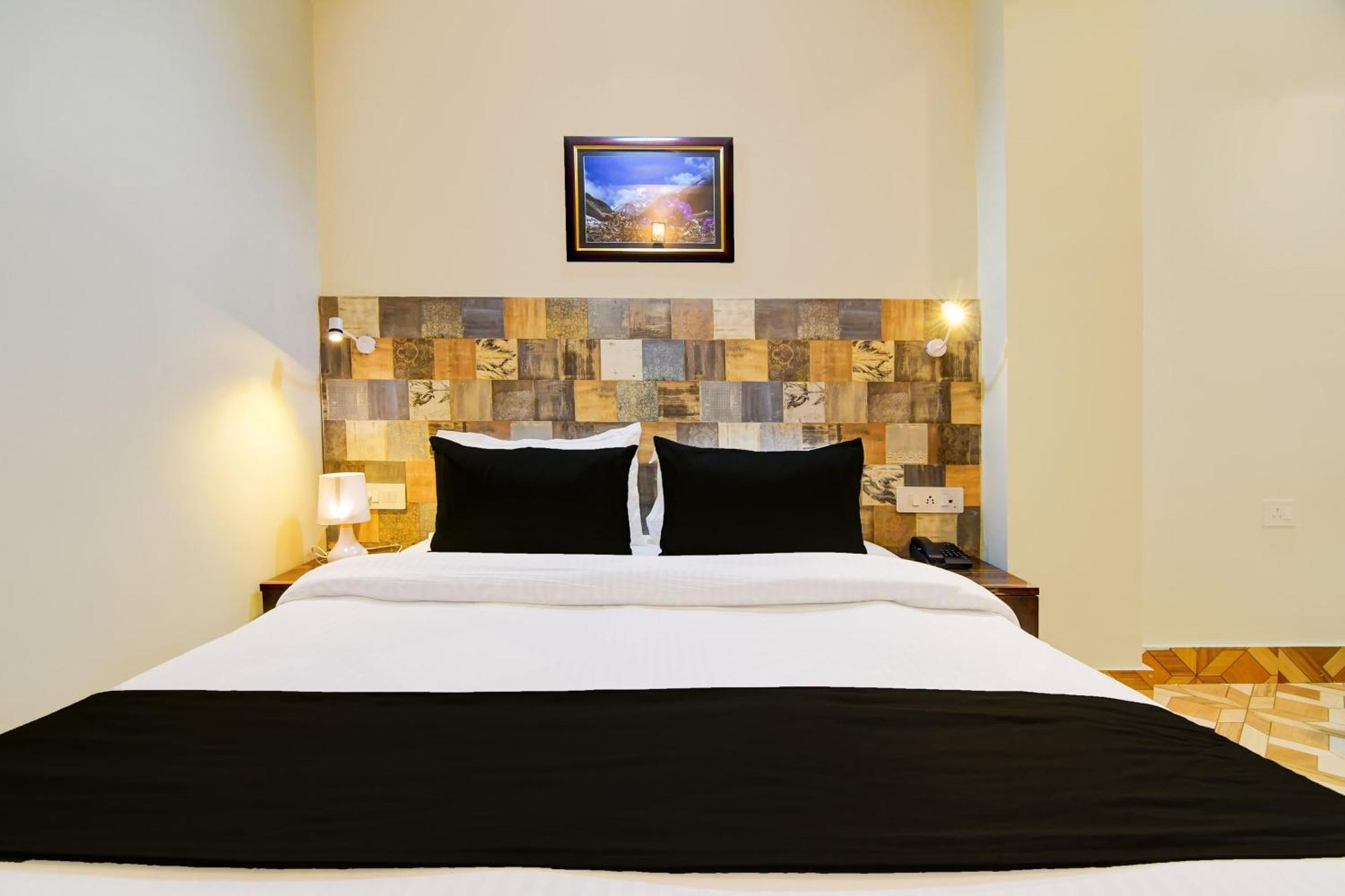Super Townhouse Downtown Gangtok Hotel Exterior photo
