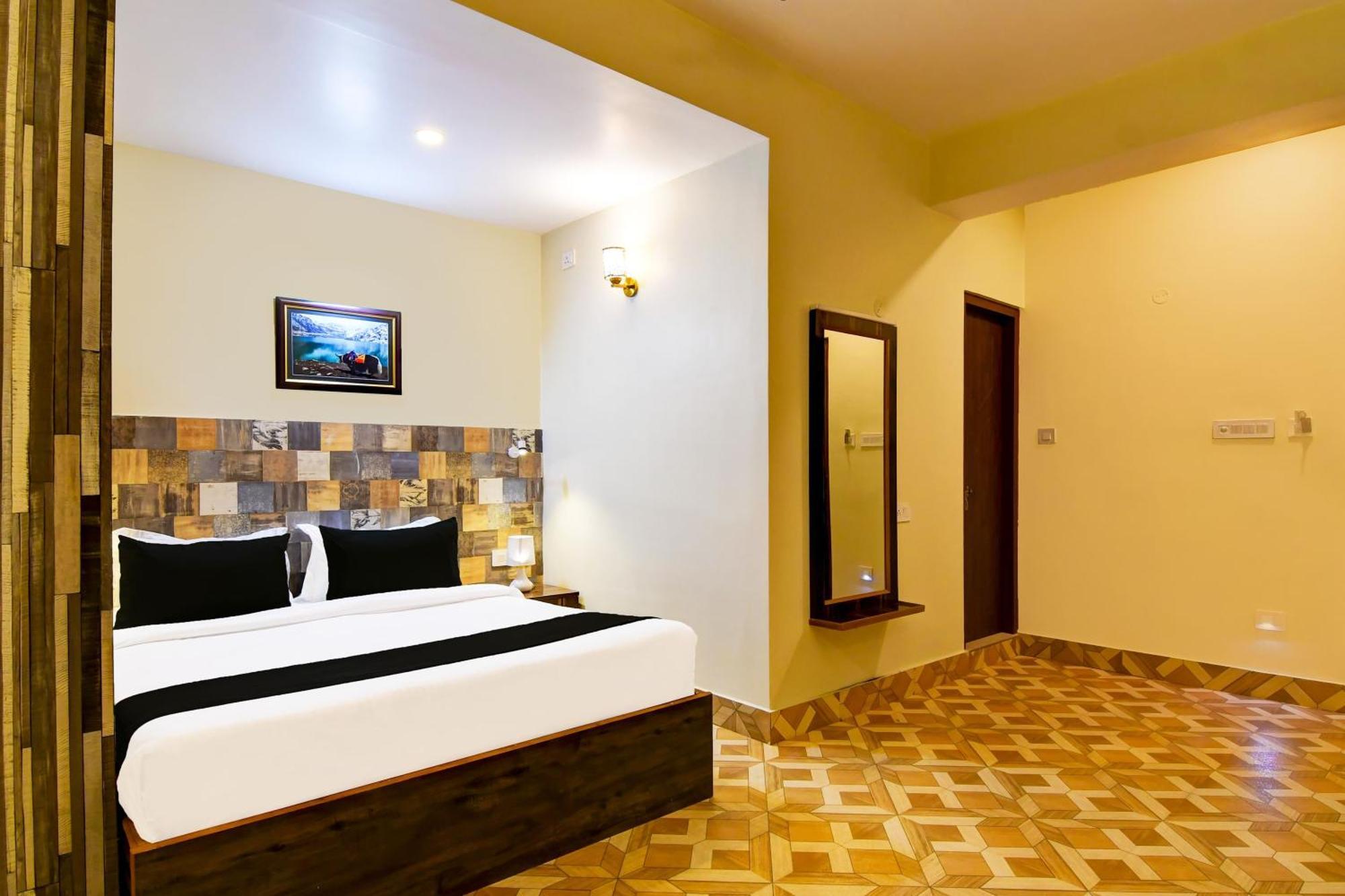 Super Townhouse Downtown Gangtok Hotel Exterior photo